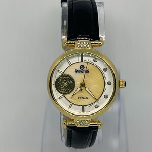 ساعة سيفيستون النسائية إطار ذهبي مفصص و سوار جلد أسود