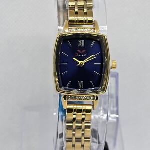 ساعة نسائية ميناء مستطيل كحلي غامق و سوار ذهبي مفصص