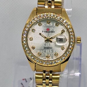 ساعة نسائية ميناء رصاصي مرسوم و سوار ذهبي