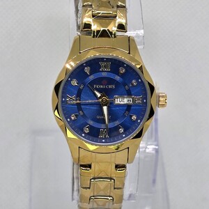 ساعة نسائية كوارتز ميناء أزرق و سوار ذهبي